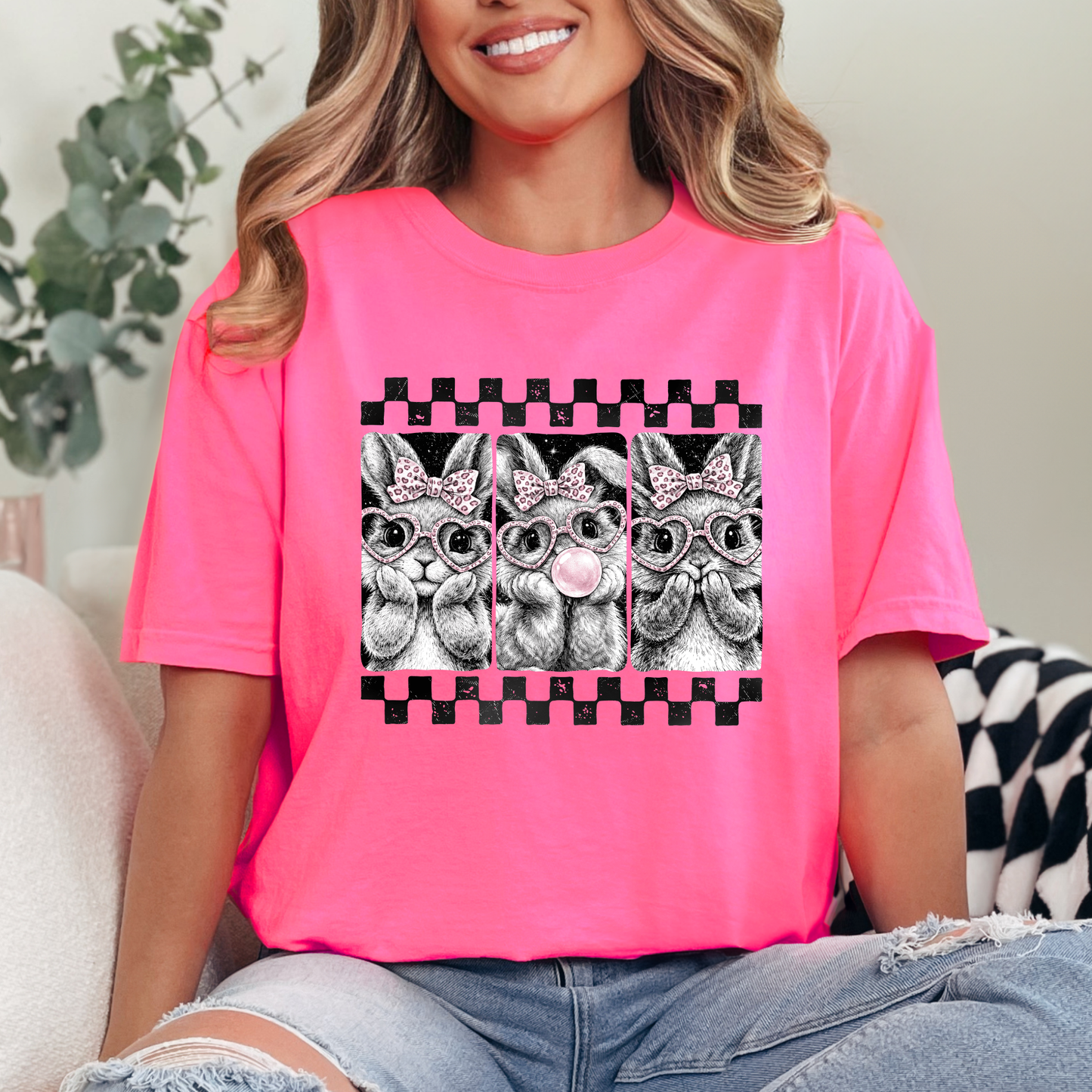 Cute Bunny Easter Shirt – Pink Bow Bunny Graphic Tee | Bubble Gum Bunny Shirt | Spring Easter T-Shirt for Women | Cute Rabbit Shirt