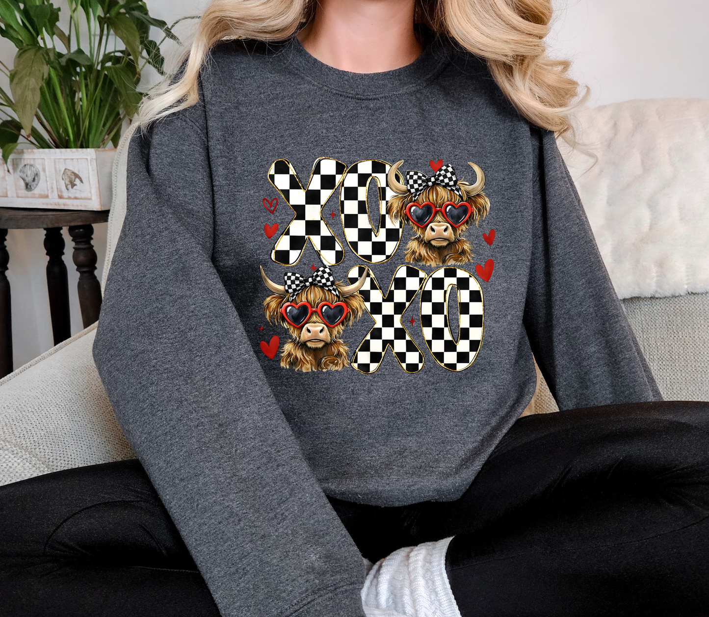 XO XO Valentine Sweatshirt | Highland Cow Love Graphic Crewneck | Cute Checkered Valentine Shirt | Cozy Western Valentine Pullover